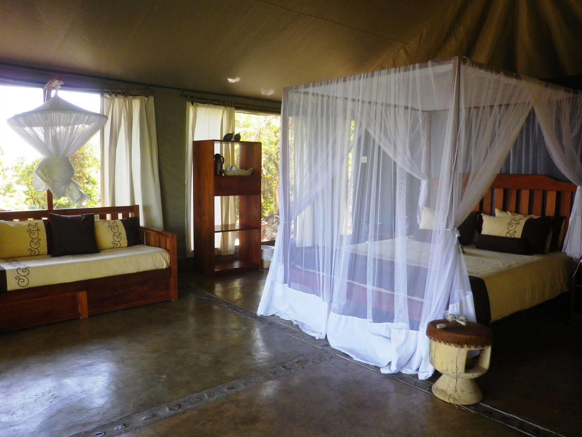 Blue Zebra Island Lodge Senga المظهر الخارجي الصورة