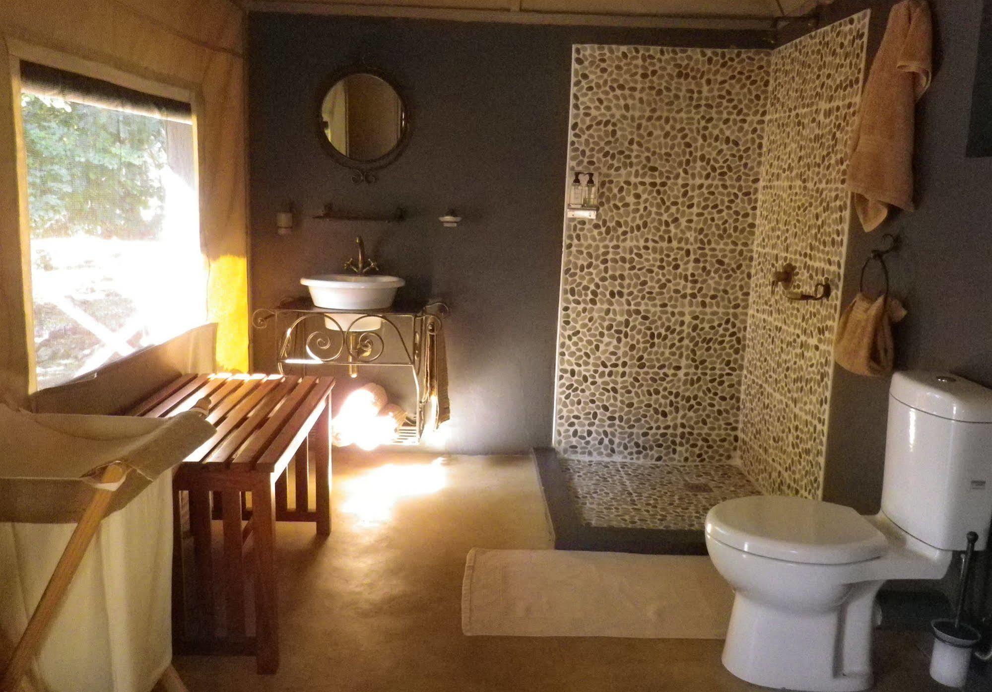 Blue Zebra Island Lodge Senga المظهر الخارجي الصورة