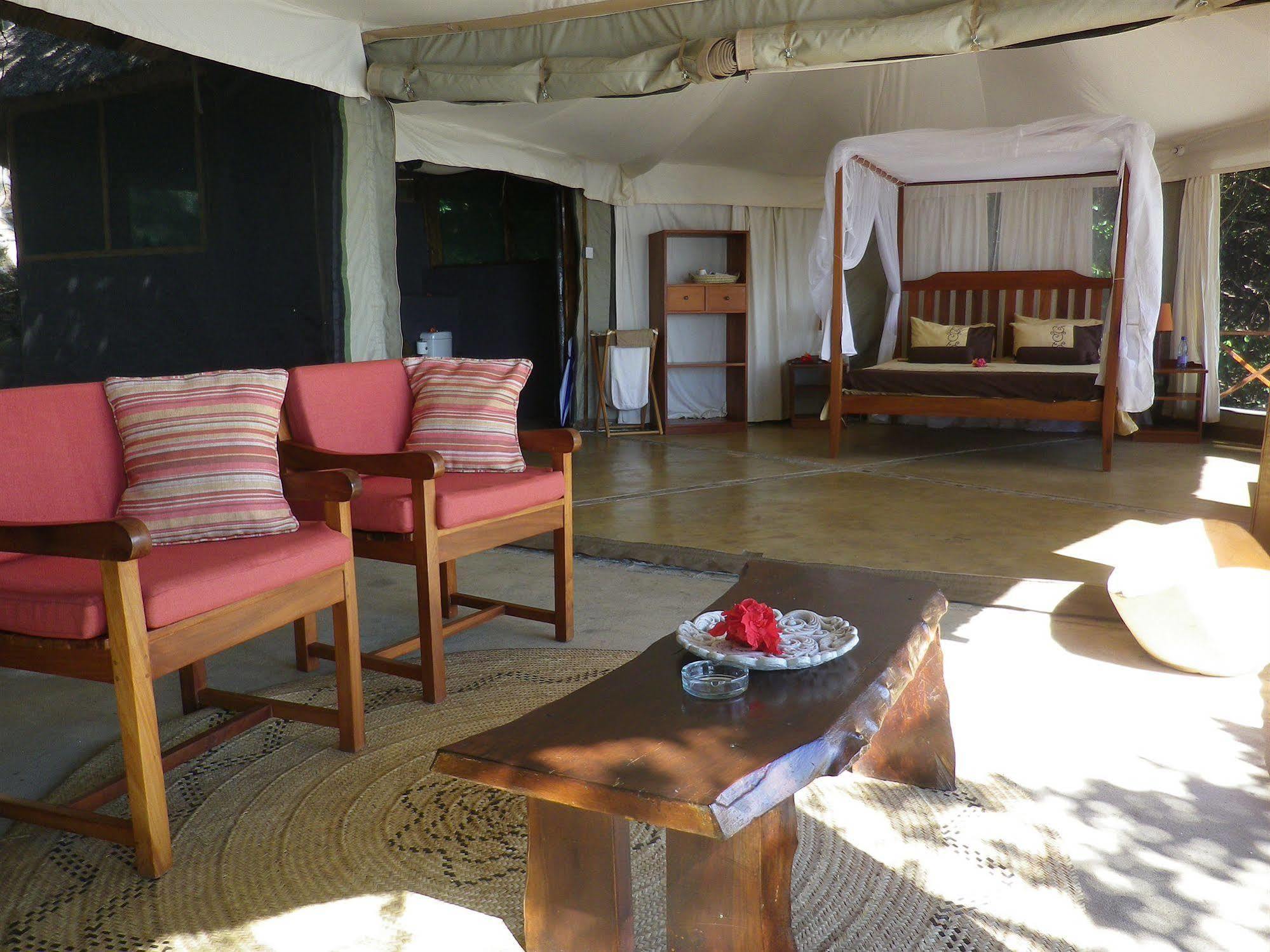 Blue Zebra Island Lodge Senga المظهر الخارجي الصورة