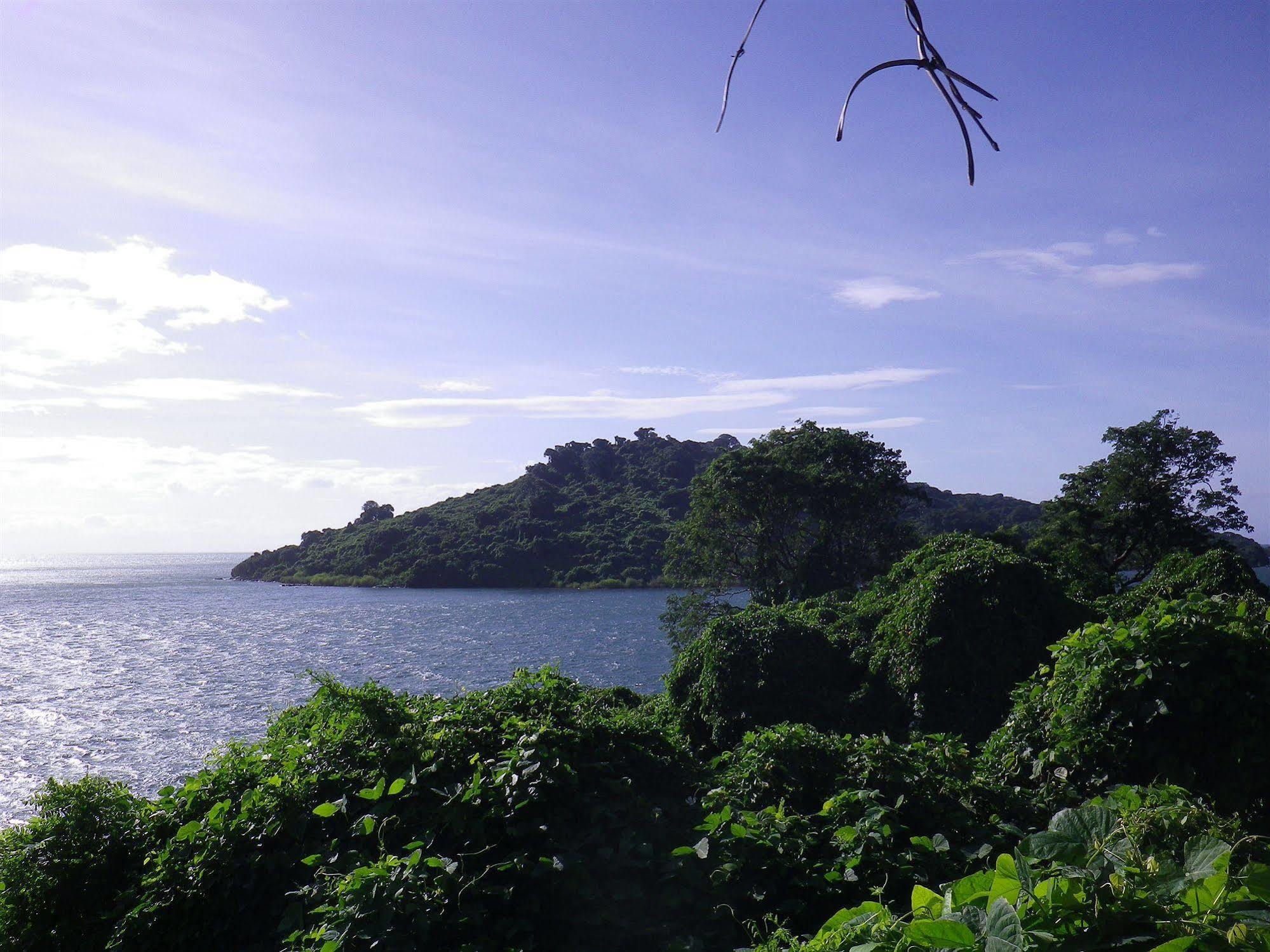 Blue Zebra Island Lodge Senga المظهر الخارجي الصورة