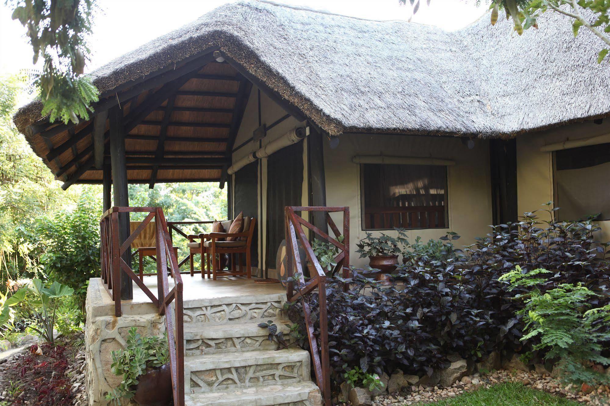 Blue Zebra Island Lodge Senga المظهر الخارجي الصورة
